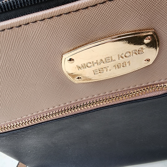 Michael Kors Two Tone Shoulder Purse - Picture 5 of 8